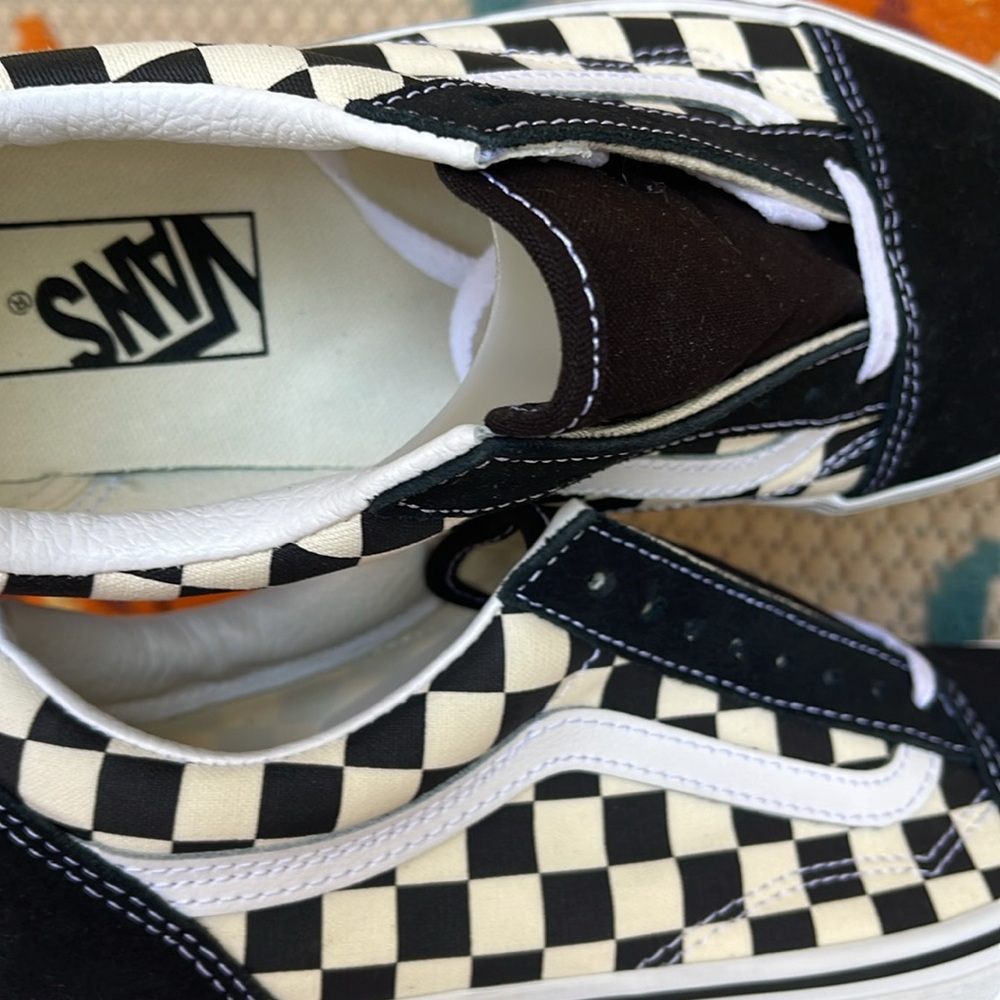 Vans WMNS Old Skool Stacked
Checkerboard Black/Classic
VN0A7Q5MTYQ
Platforms - Picture 14 of 16